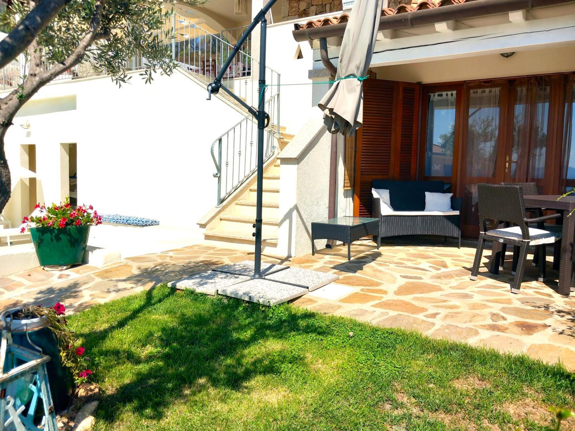 Appartamento Lu Fraili San Teodoro  Extérieur photo